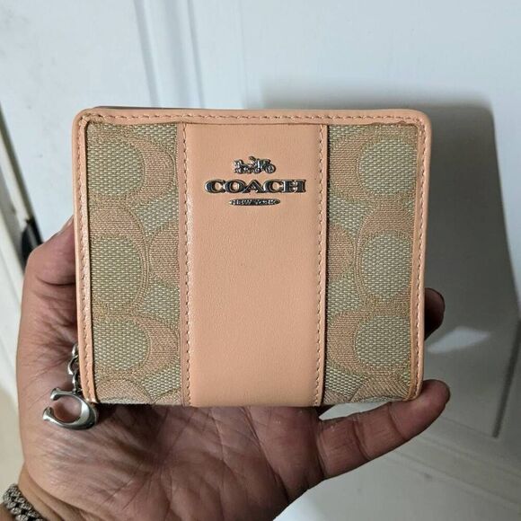 Coach Signature C Jacquard Canvas & Leather Faded Blush Snap Wallet - Picture 2 of 8